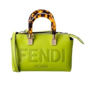 🔥RARE🔥 NWT FENDI Leather Crossbody Shoulder Bag